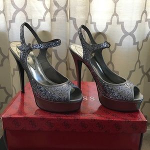 Guess High heels sz 7. Excellent condition